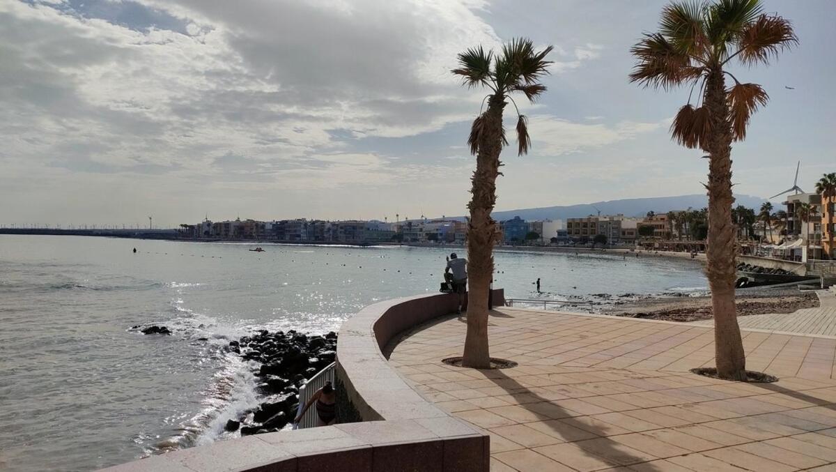 Sunny Winter Arinaga Apartment Ngoại thất bức ảnh